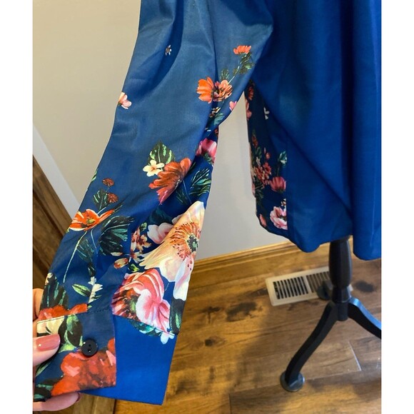 Blouse Size. XL Blue w/ Gorgeous Flowers Button Down Top Long Sleeve Cottagecore - Picture 4 of 9